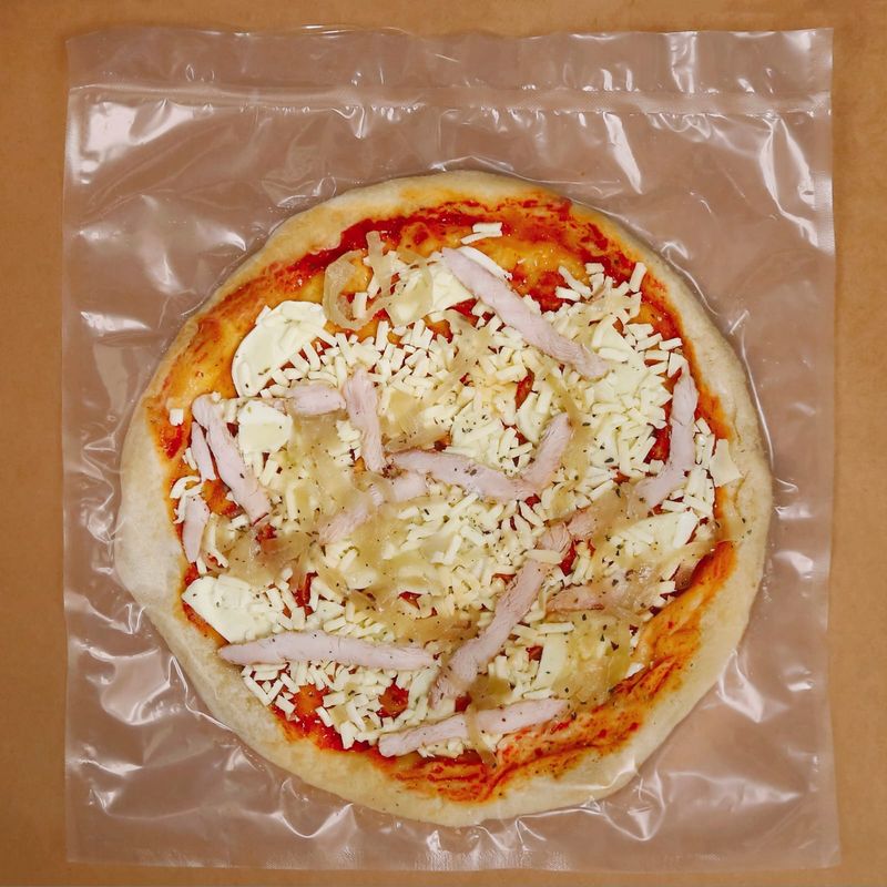 Neapolitan Pizza - Chicken & Caramelised Onion